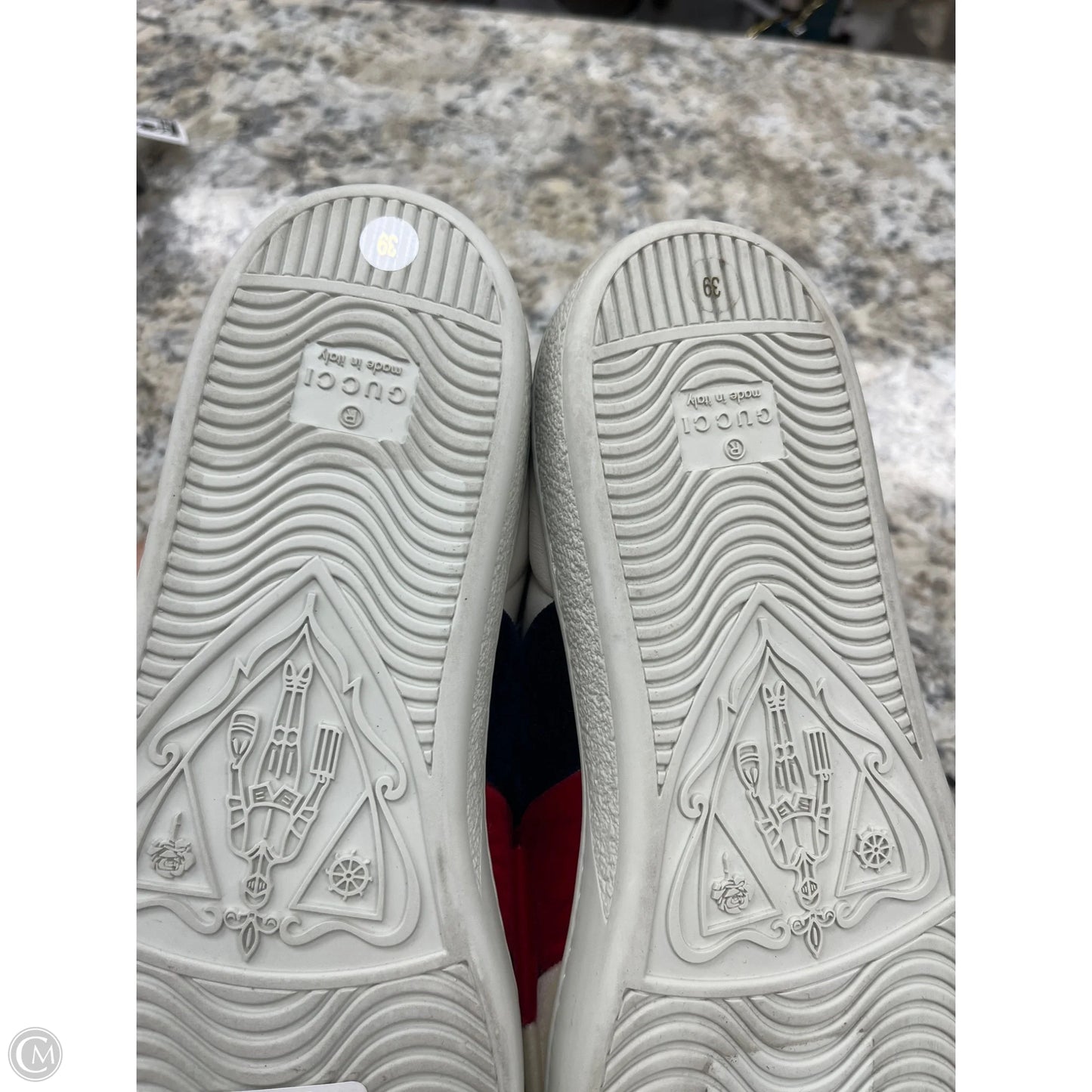 Shoes Luxury Designer By Gucci In Blue & Red & White, Size: 9