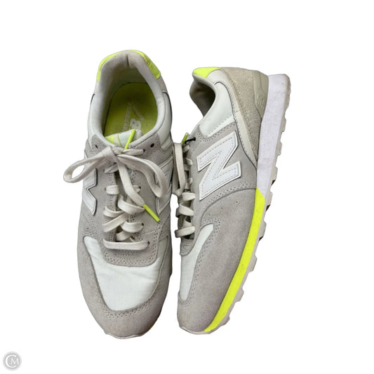 Shoes Athletic By New Balance In Grey & White, Size: 8