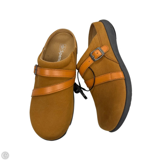 Shoes Flats By Spenco In Brown, Size: 8.5