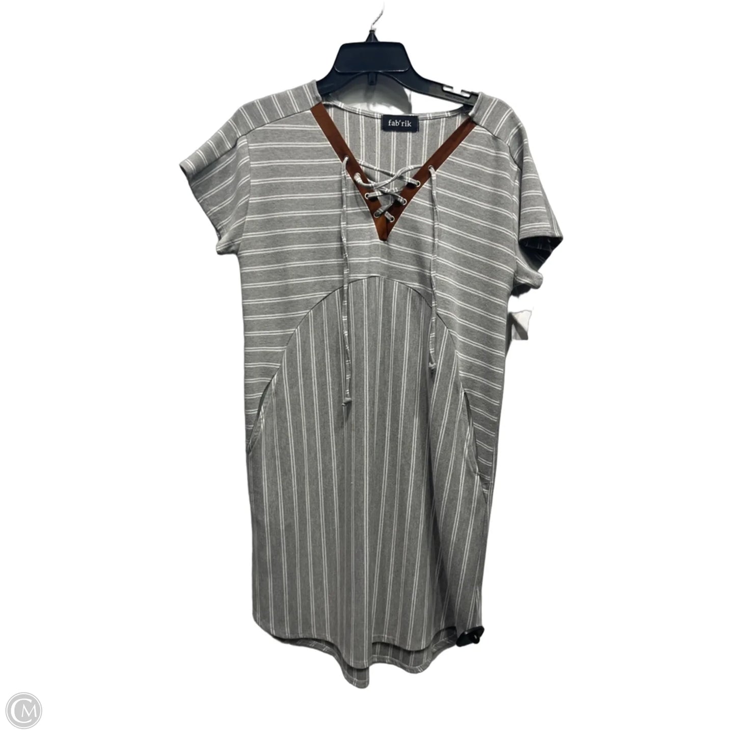 Dress Casual Short By Fabrik In Grey & White, Size: M