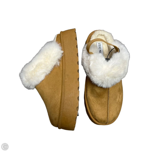 Shoes Flats By Steve Madden In Tan & White, Size: 8