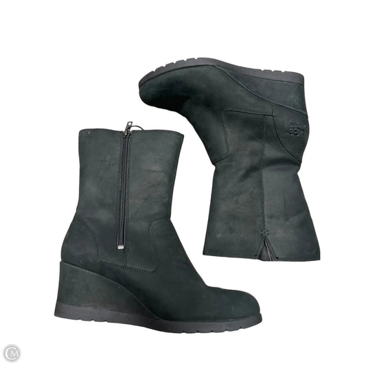 Boots Designer By Ugg In Black, Size: 8