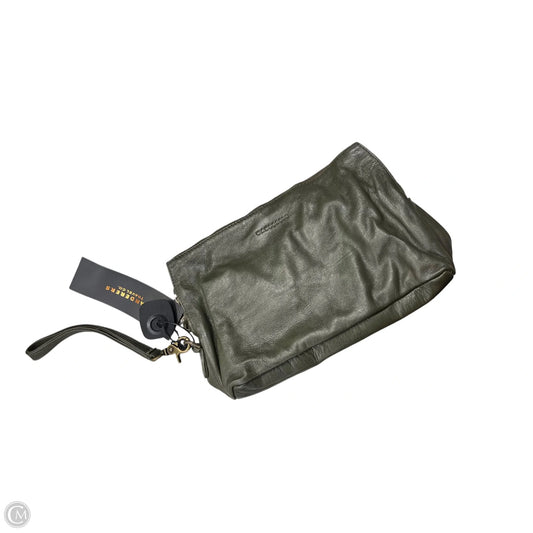 Wristlet Leather By wanderers travel co, Size: Medium
