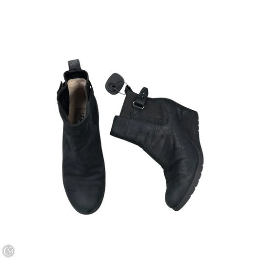 Boots Designer By Ugg In Black, Size: 6.5