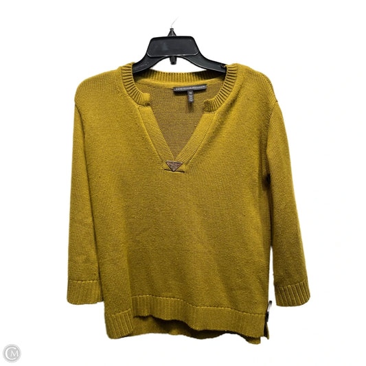 Sweater By White House Black Market In Green, Size: Xs