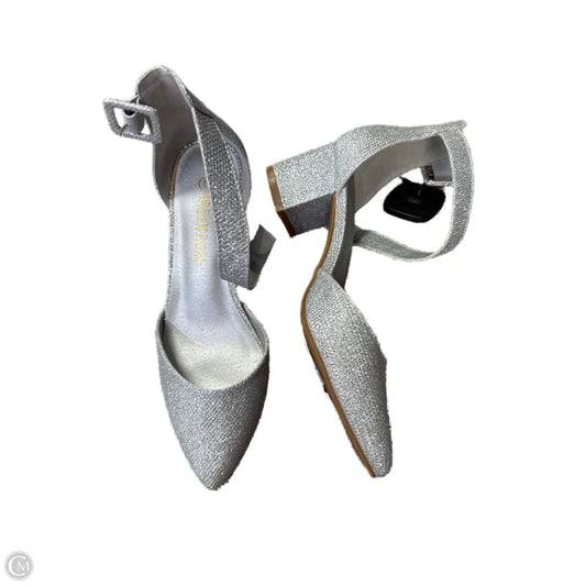 Shoes Heels Block By DREAM PAIRS In Silver, Size: 6
