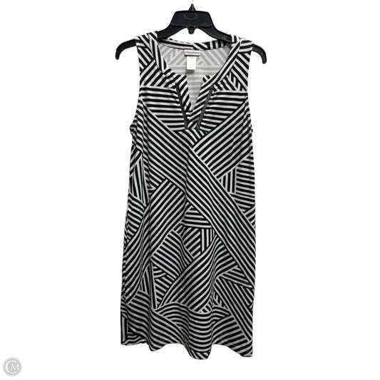 Dress Casual Short By Tommy Bahama In Black & White, Size: M
