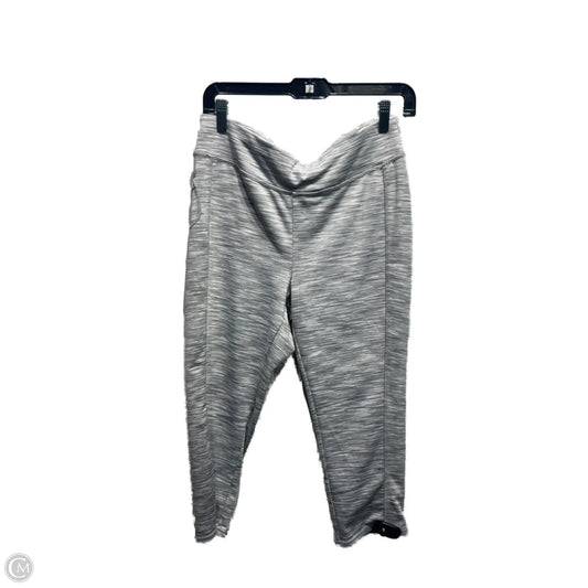 Athletic Capris By Danskin In Grey, Size: L