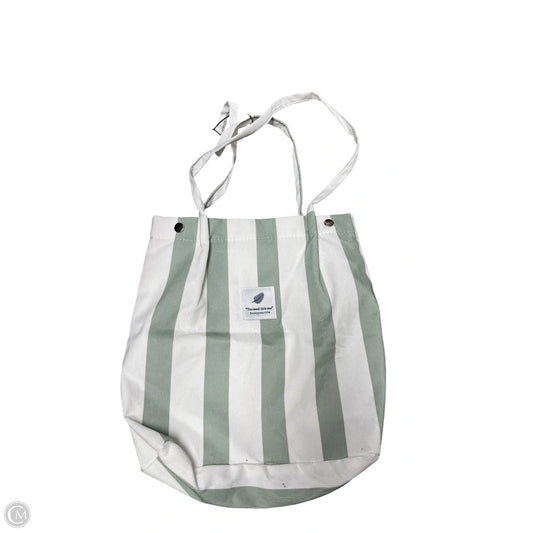 Tote By Clothes Mentor, Size: Medium