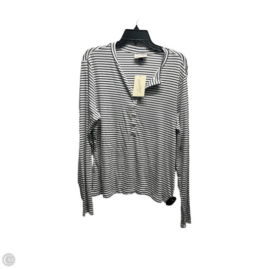 Top Long Sleeve By Universal Thread In Black & White, Size: Xxl