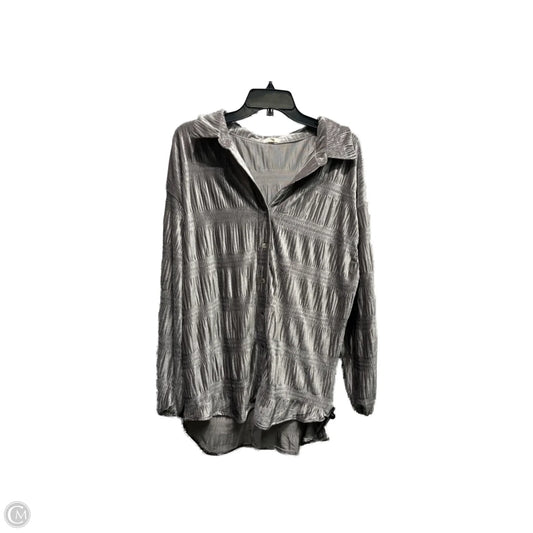 Top Long Sleeve By Bibi In Silver, Size: Xl