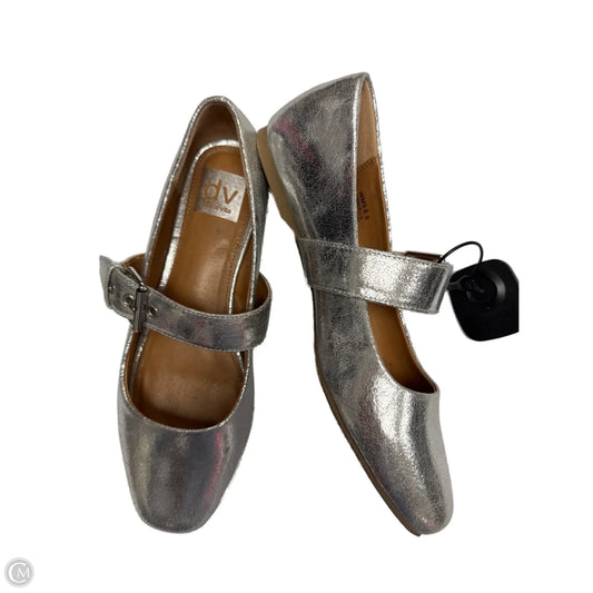 Shoes Flats By Dolce Vita In Silver, Size: 6.5