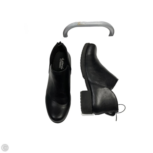 Boots Ankle Flats By Clothes Mentor In Black, Size: 8