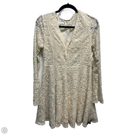 Dress Casual Short By Altard State In Cream, Size: M