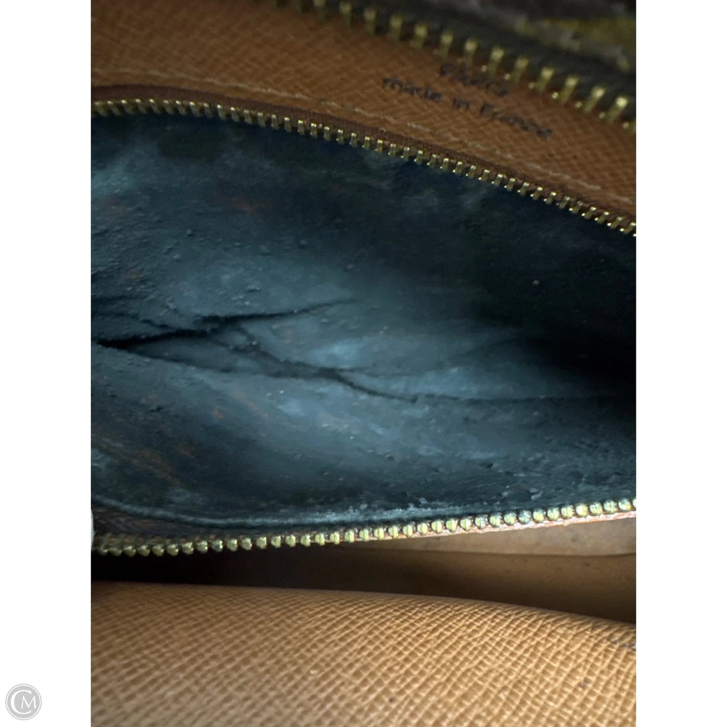 Handbag Luxury Designer By Louis Vuitton, Size: Medium