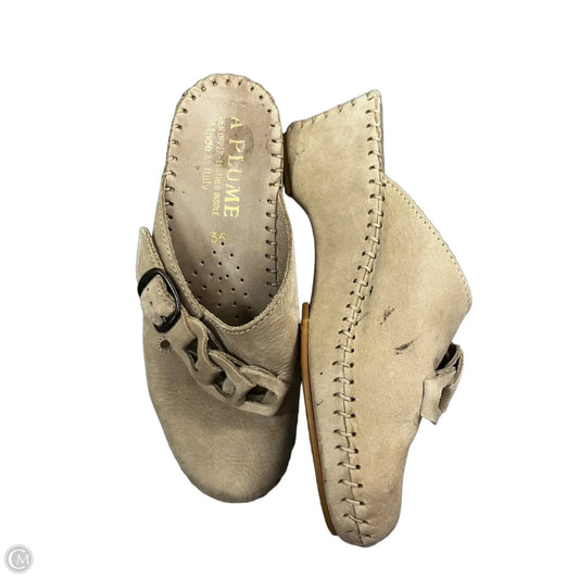 Shoes Heels Wedge By M Made In Italy In Taupe, Size: 5