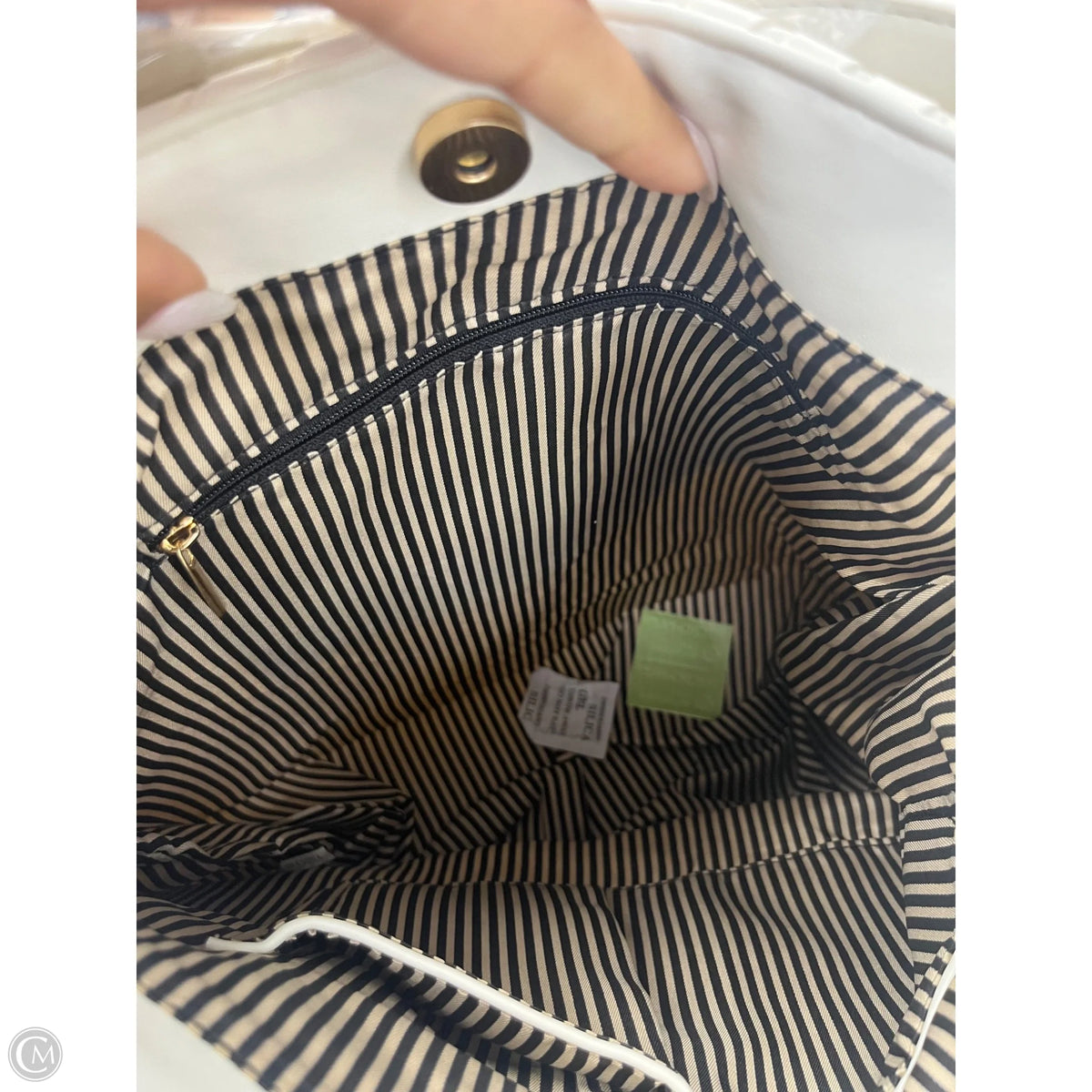 Handbag By Clothes Mentor, Size: Medium