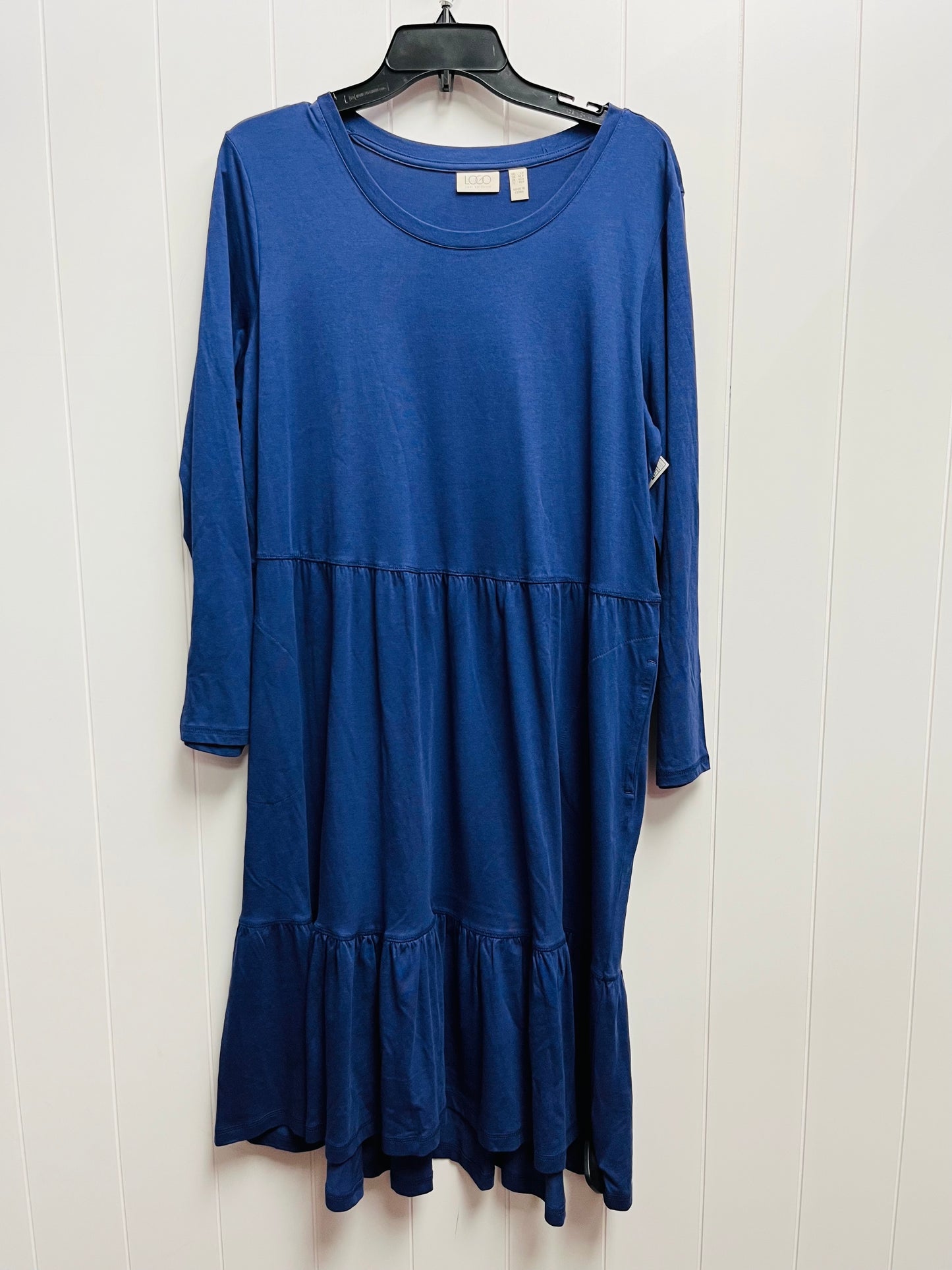 Dress Casual Short By Logo In Blue, Size: Lp