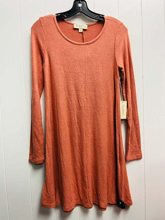 Dress Casual Short By THREADS AMD STATES  In Orange, Size: M