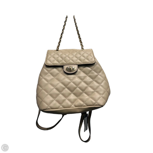 Backpack By Guess, Size: Medium