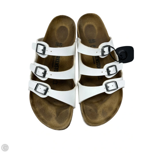Sandals Flats By Birkenstock In White, Size: 9