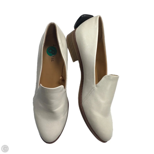Shoes Flats By Indigo Rd In Cream, Size: 8