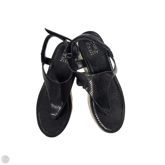 Sandals Flats By Naturalizer In Black, Size: 8