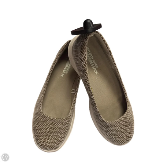 Shoes Flats By Skechers In Tan, Size: 6.5