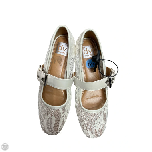 Shoes Flats By Dolce Vita In Cream, Size: 6.5