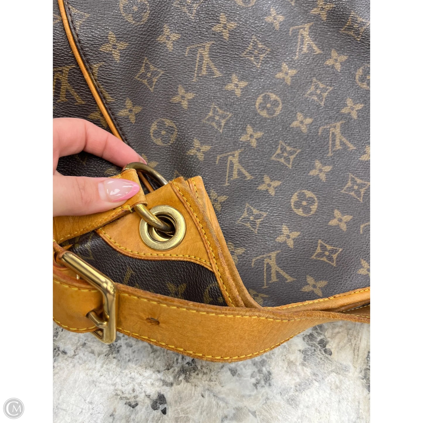 Handbag Luxury Designer By Louis Vuitton, Size: Medium