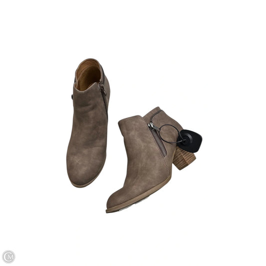 Boots Ankle Heels By Report In Brown, Size: 7