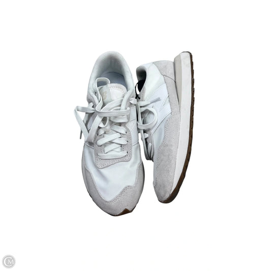 Shoes Athletic By New Balance In White, Size: 8.5