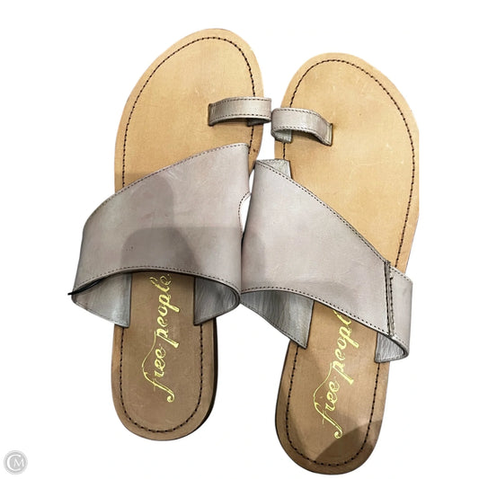 Sandals Flats By Free People In Tan, Size: 11