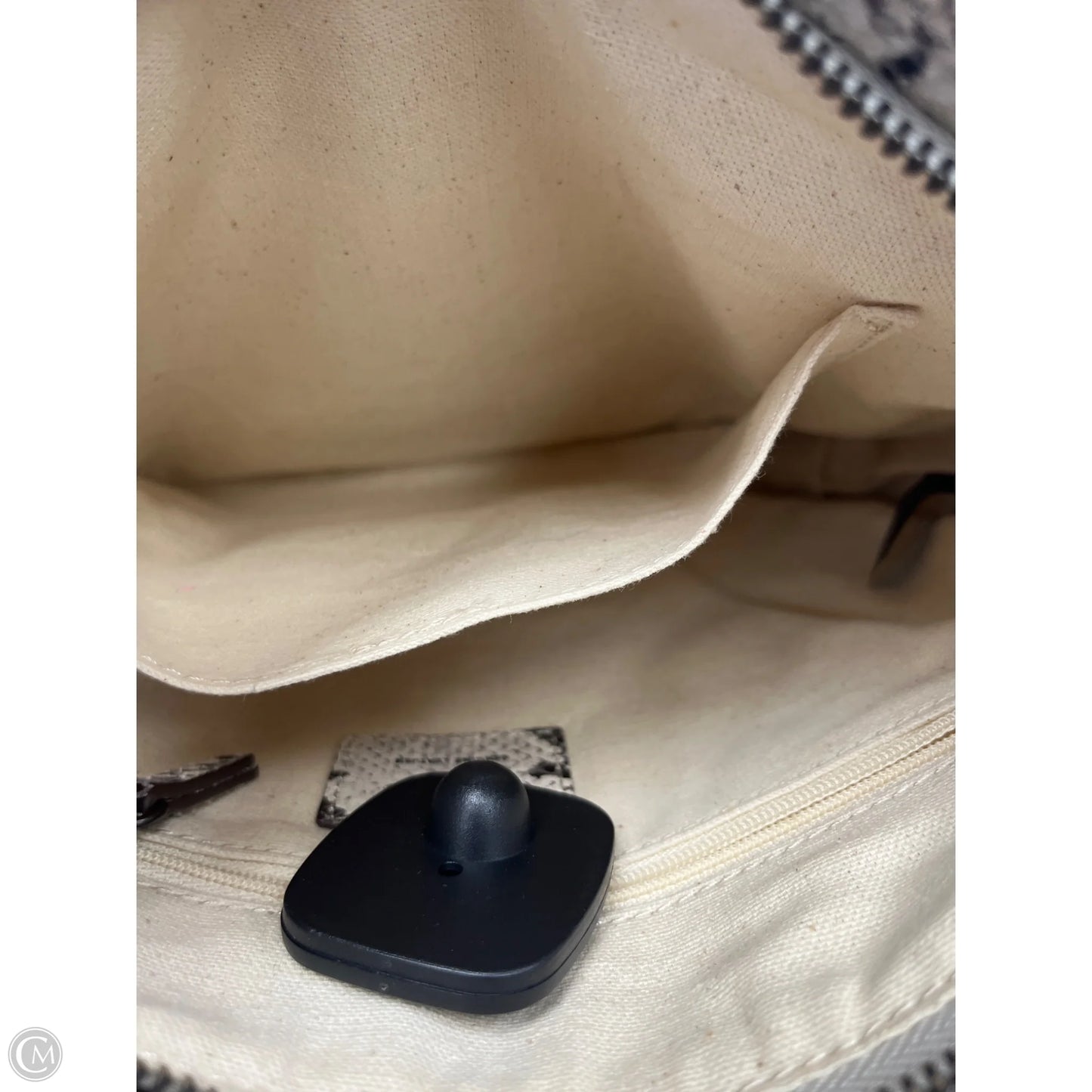 Crossbody By Margot, Size: Medium