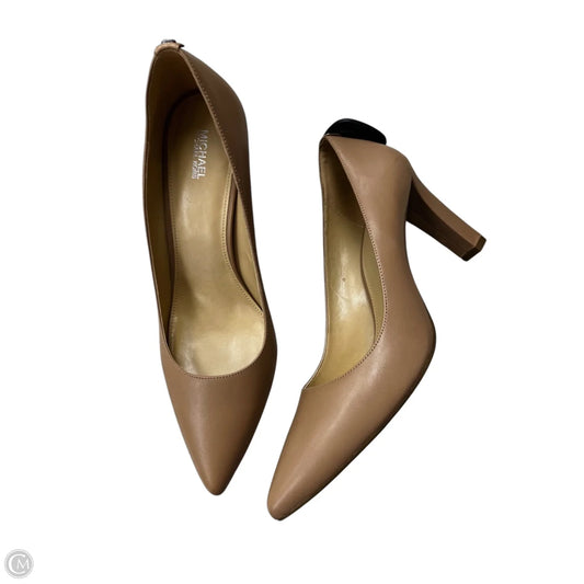 Shoes Designer By Michael Kors In Tan, Size: 11