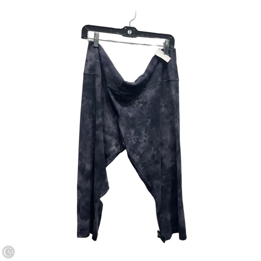 Athletic Leggings Capris By Lululemon In Black & Grey, Size: 20
