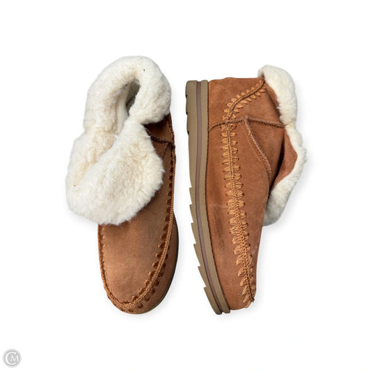 Boots Ankle Flats By Muk Luks In Brown, Size: 9